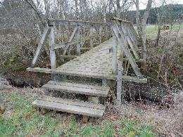 NT465269 Wooden step stile over fence See above