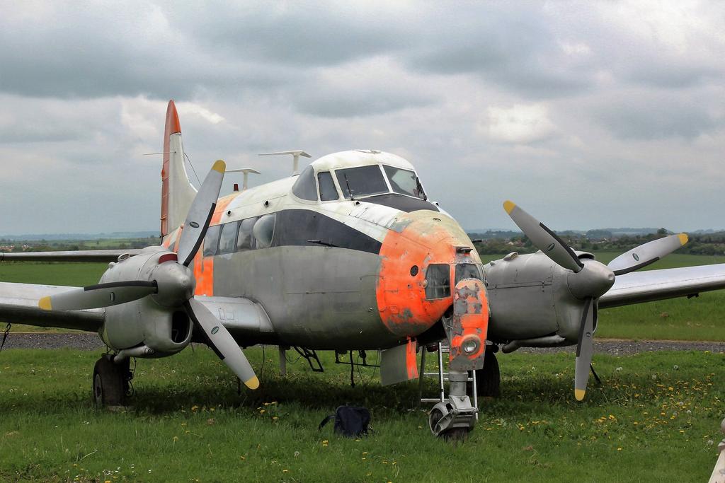 S/A Bulldog G-MYXO Letov LK-2M Sluka DH Dove