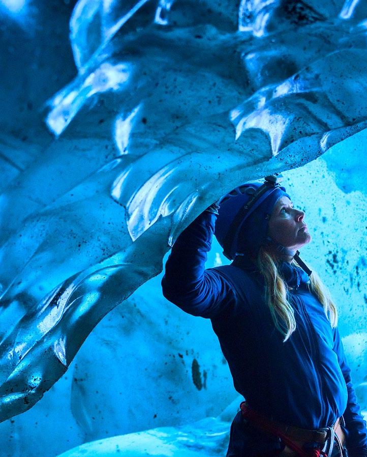 Join this adventure tour where you will experience all the other-worldly features of a glacier; you will hike up a glacier tongue of Vatnajökull,