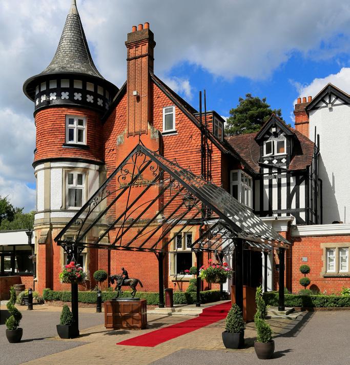 MACDONALD BERYSTEDE HOTEL & SPA Following a complete transformation and refurbishment of the Acanthus Restaurant and Terrace, Wentworth Lounge and Acanthus Restaurant, Macdonald Berystede Hotel & Spa