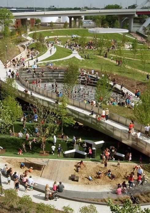 Cumberland Park, Nashville Tennessee, USA (Completed, 2012) The flagship for the New Riverfront Revitalization Plan endorsed by the community in 2010 Adventure Play Park features nature play,
