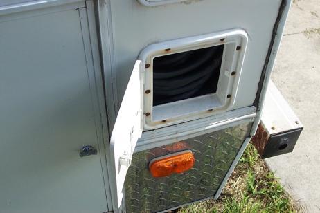 City Electric Power Source - The shore line hookup is located in the panel at the exterior rear on the RV driver side. The RV uses 30 amp hookups.