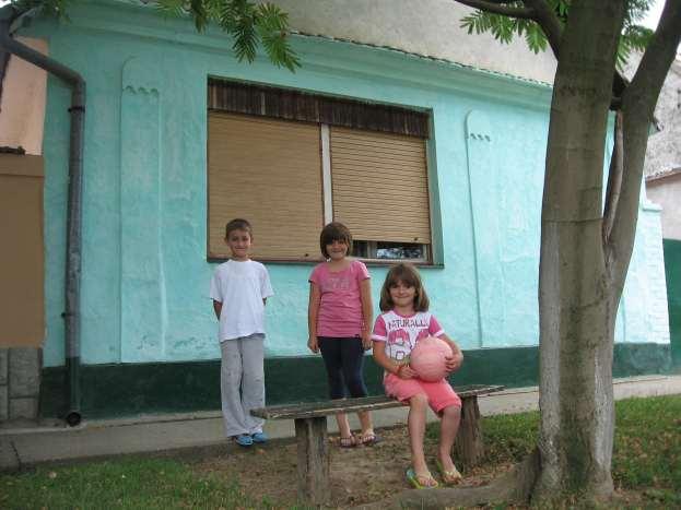 POPULATION GROWTH IN THE BORDER VILLAGES OF SREM, SERBIA Tamara Lukić, Milka Bubalo-Živković, Bojan Đerčan, Gordana Jovanović Children in the village Bikić Do.
