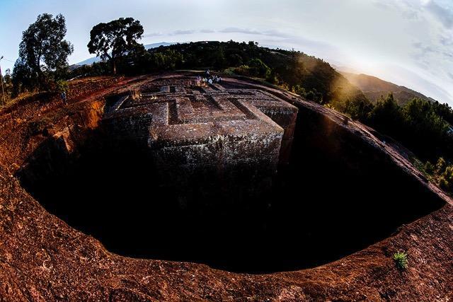 The final church, Bete Ghiorgis is the most spectacular of all Lalibela s churches, and we will spend time photographing it as the sun sinks lower in the sky, and it is bathed in warm afternoon light.