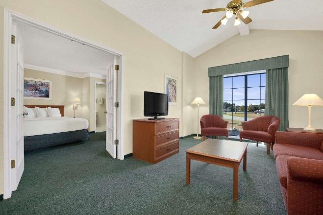 PROPERTY SUMMARY THE OFFERING Property Baymont Inn & Suites Longview Price $2,100,000 Property Address 502 S Access Rd, Longview, TX SITE DESCRIPTION Number of Rooms 105 Number of Stories 2 Year