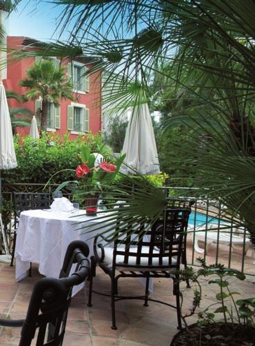 The gastronomic cuisine, served on the terrace or in the restaurant Le Jardin de l Aréna, has a divine influence from the Mediterranean.