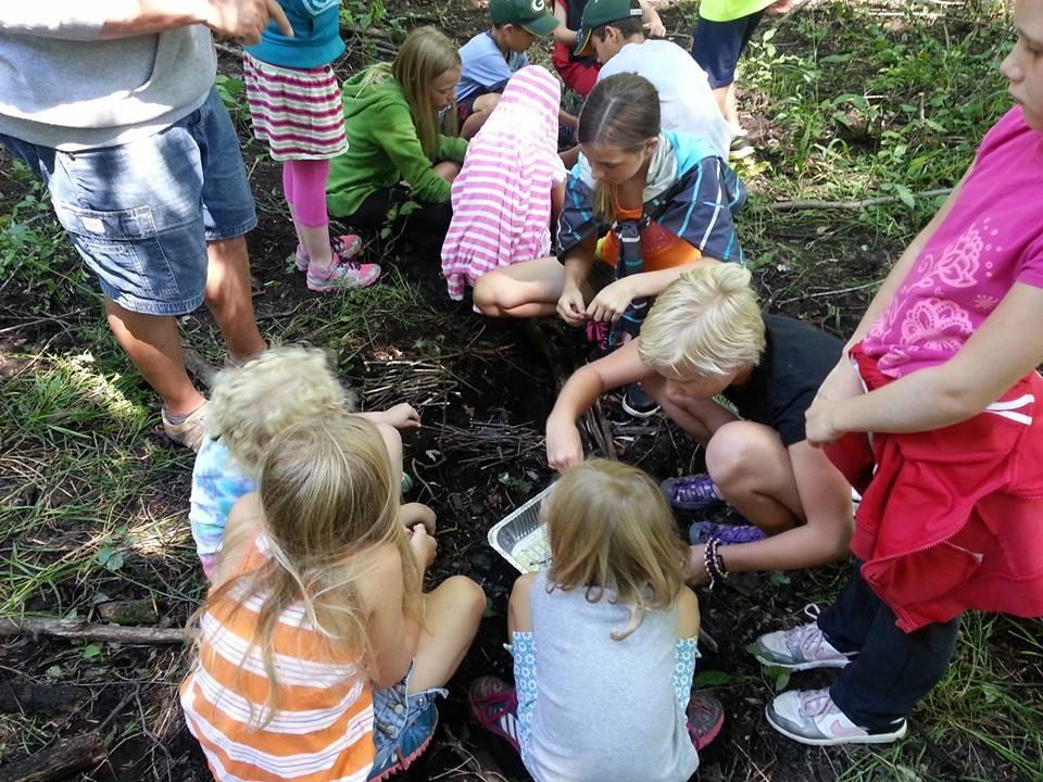 Adventurers (ages 7-10) Outdoor Life July 10-July 12 9:00am 3:00pm August 14-16 What does it take to live the outdoor life? Learn outdoor skills like hiking, cooking, and setting up camp.