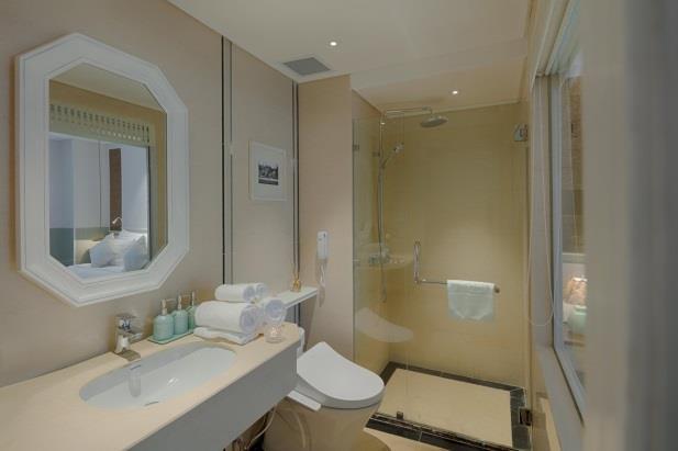 QUOTATION **** SILVERLAND CHARNER HOTEL**** 87 89 91 HO TUNG MAU STREET, DIST 1, HCMC, VN Room Type Corporate Rate () (Single/Double) VANNIER PREMIER SINGLE (26m2, window, standing shower) VANNIER