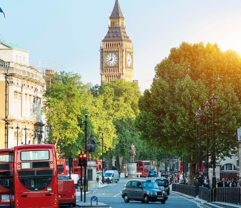 LONDON AS AN INCENTIVE DESTINATION WHY LONDON? Easily-accessible, welcoming and inspirational, London offers huge potential for incentive organisers.