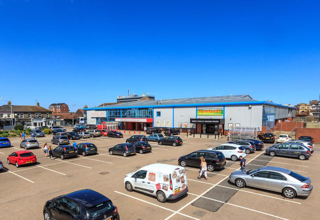 DESCRIPTION The subject property comprises a standalone unit let to Matalan, with part sub-let to Farmfoods.