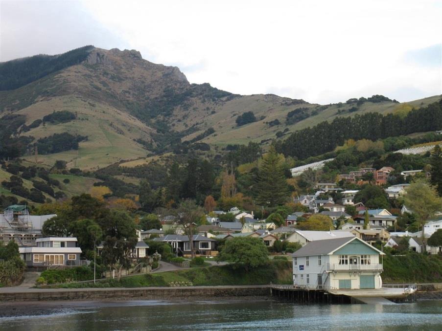Background & Objectives Letters to The Akaroa Mail 3 against; 17 in support; 3 from cruise ship visitors Survey