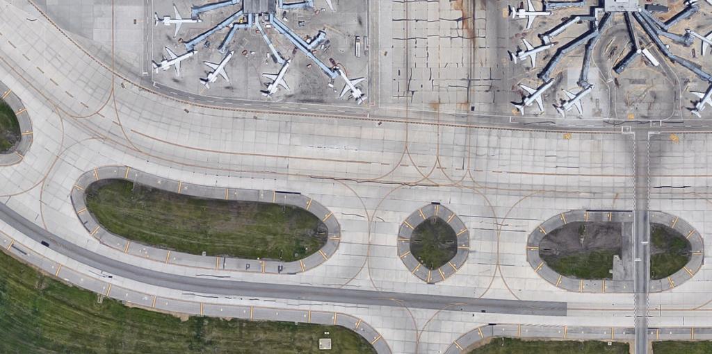 Figure 5. Terminals G (left) and H (right) at ORD Airport.