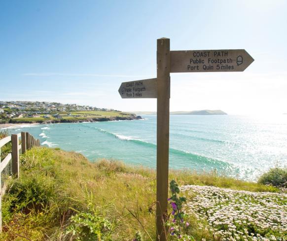 25 South West Coast Path - Amazing Experiences and Making Memories Led by South West Coast Path Association Year 1 Project A whole range of bookable experiences brought