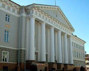 The centre of Tartu gets its distinctive character from buildings rarely more than two centuries
