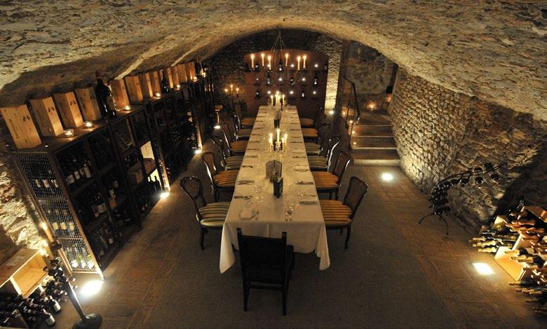 ESSENCE OF THESE WINE CELLARS THROUGH THE USE OF QUALITY MATERIALS,