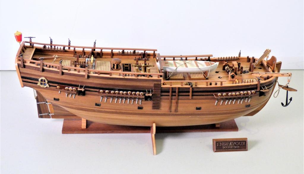 "HMS Endeavour" by Leon Griffiths Scale 1:64 Corel kit model