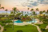 This Hawaii getaway provides gracious accommodations with a choice of beautiful oceanfront or lush tropical garden views.