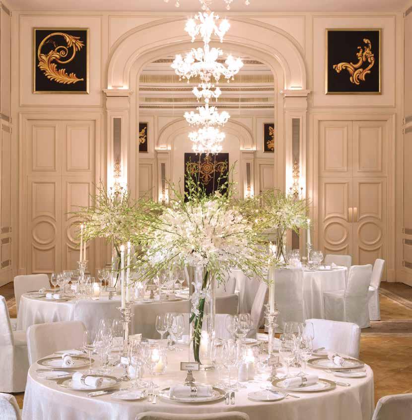 S A L I S B U R Y R O O M A soaring ceiling sets the tone in this stately event venue.