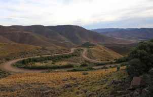 Spend a day, and take a drive up Naude s Nek Pass the Eastern Cape s most beautiful mountain pass. Summiting at just under 2600 metres, this pass is worth every minute.