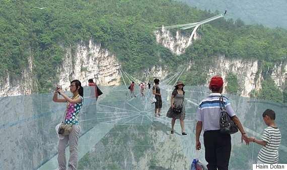 P a g e 1 0 Photo Feature World s longest & highest Glass-Bottom Bridge Zhangjiajie National Park, China This
