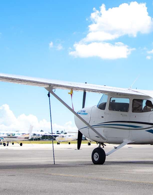 Commercial Pilot License in Airplanes CPL(A).
