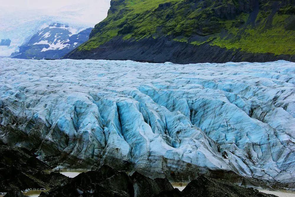 Over 10 percent of Iceland s territory is covered by glaciers, which includes Vatnajökull, the largest glacier in Europe.