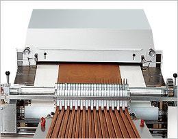 Other versions Slitters Sollich s wide range of slitters are used to cut slabs of praline, as well as slabs of other types of materials used for manufacturing bars.