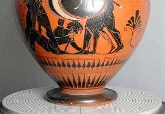 Amphora - Hero This vase shows Herakles fighting the ogre Geryon.