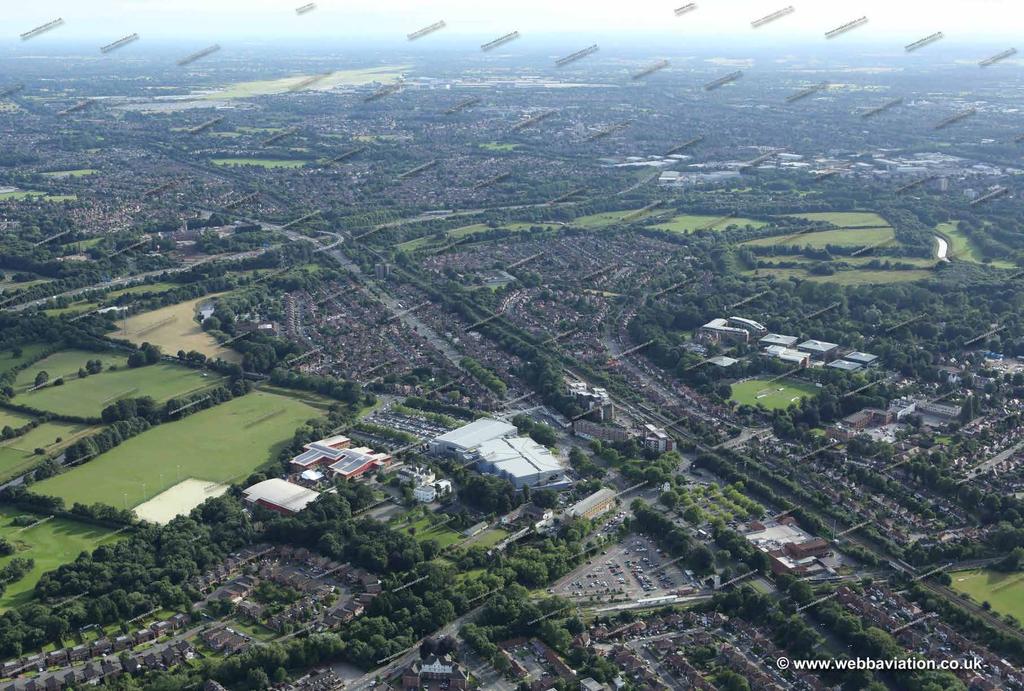 Manchester Airport M56 M60 M60 KINGSWAY (A34) Towers WE ARE CONNECTED East Didsbury WILMSLOW RD (A5145) Located just off the A34, Towers lies six miles south of Manchester City Centre.