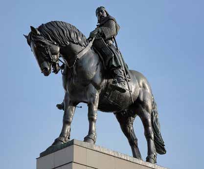 This is the famous horse statue of Prague! The equestrian statue of the Czech prince St.