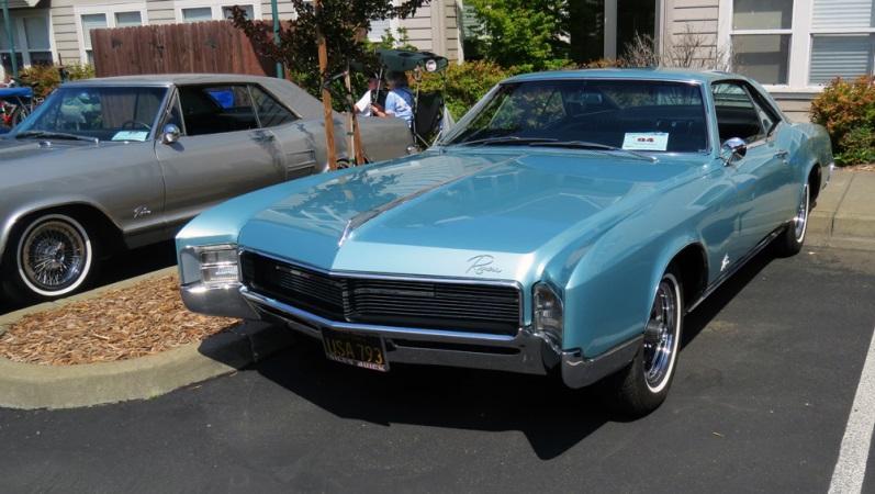 Drive to Perfection Car Show May 28, 2016 Senior Center, Sebastopol Contributed By Terry Eggleston Summer temperatures in the low 80 s and sunny skies greeted our Club as we attended this wonderful