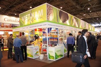Successfully organizing 23 editions of Vietnam International Trade Fair - Vietnam Expo, 21 editions of Vietnam Medi-Pharm Expo, 18 editions of