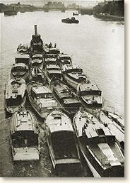 ! Heroically, more than 800 ships - warships,