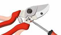 SUPERIOR TECHNOLOGY ADVANTAGES OF EXTERNALLY-POSITIONED BLADES They are fastened with just a single nut, making replacement fast and easy. Disassembly of the shears is not necessary. ORIGINAL 8.