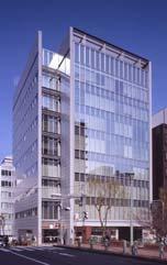 In August 2009, JRE started construction work to extend Ryoshin Ginza East Mirror Building