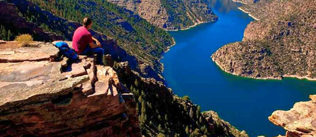 3 THE COMMUNITY Sweetwater County is home to 10,500 square miles of pure, high desert adventure.
