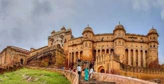 JAIPUR Amber Fort: Jaipur s Maharaja Man Singh, built Amber Fort in the 17 th century.