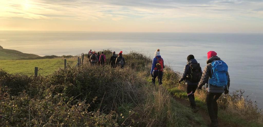 6 KIT LIST KIT LIST Good quality, durable kit could mean the difference between a fantastic event and an uncomfortable one. This is a list of recommended kit to take on your Jurassic Coast Trek.