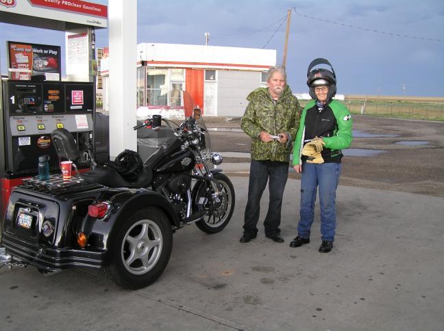piece. Everyone on the road that day drove like the experts that we are when we encounter these events. We stopped at a mini truck stop and met another trike rider.