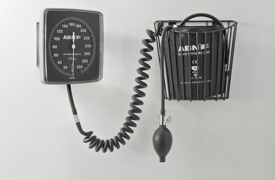 professionals Alternative presentation of the CLOCK aneroid sphygmomanometer.