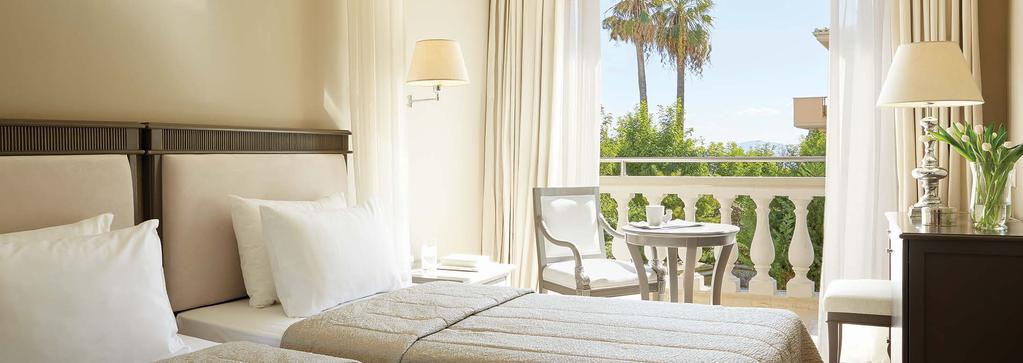 DOUBLE SIDE SEA VIEW ROOM (2 ADULTS) Here elegance meets luxury and classic meets contemporary.