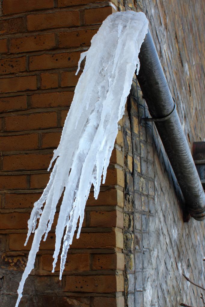 Running water through the pipe - even at a trickle - helps prevent pipes from freezing. Keep the thermostat set to the same temperature both during the day and at night.