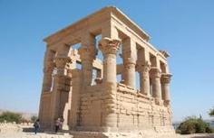 Queen Hatsheput established