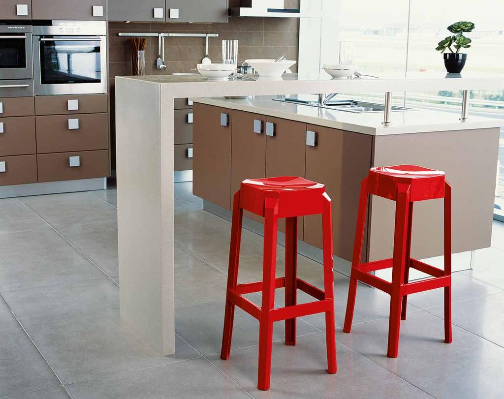 120 Fox 75 Stacking bar stool h.75 cm for indoor and outdoor use in shiny technopolymer PA6 nylon or clear polycarbonate.