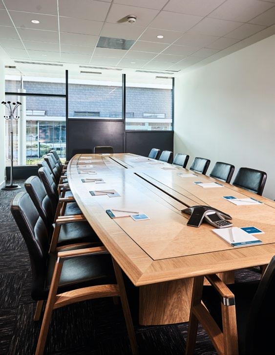 .. 8 Dimensions Floor space (m²)... 17 Ceiling height (m)... 2.7 Access These rooms are ideal for smaller meetings and syndicate rooms.