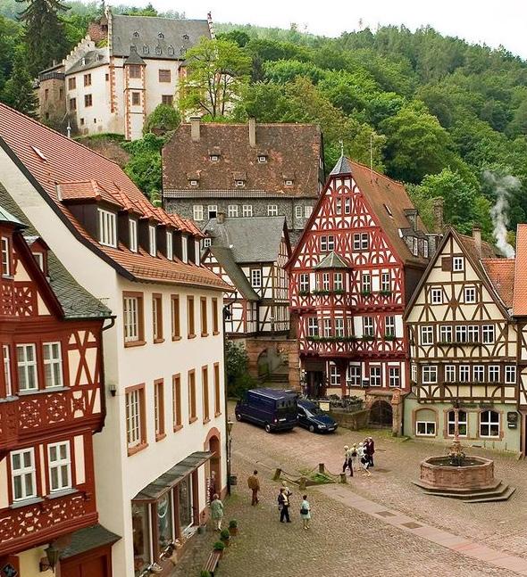 15 DAY SOLOS TOUR: 23RD AUG - 6TH SEPT 2020 Day 11 - Wednesday 2nd September 2020 WERTHEIM- MILTENBERG (B,L,D) Two historic cities on the river Main are on the agenda for today or enjoy a day of
