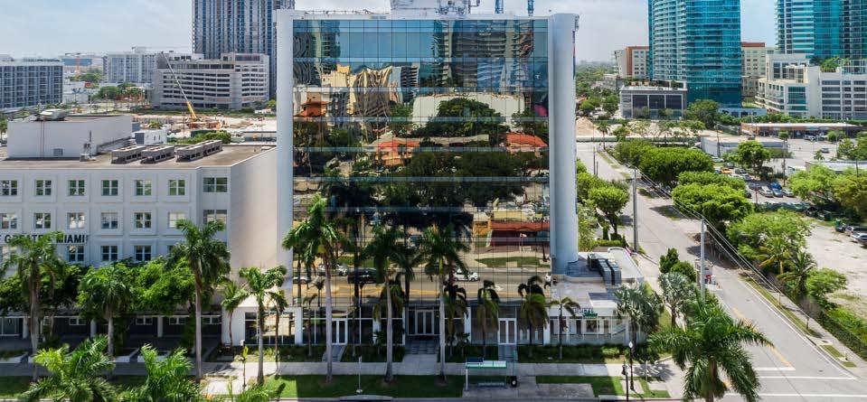 PROPERTY OVERVIEW RETAIL 1 RETAIL 2 Chariff Realty Group brings you an exclusive leasing opportunity in a modern building in Edgewater, Miami offering Prime ground floor retail fronting